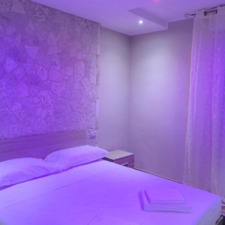 B&B New Paris & Suite Таранто Екстериор снимка